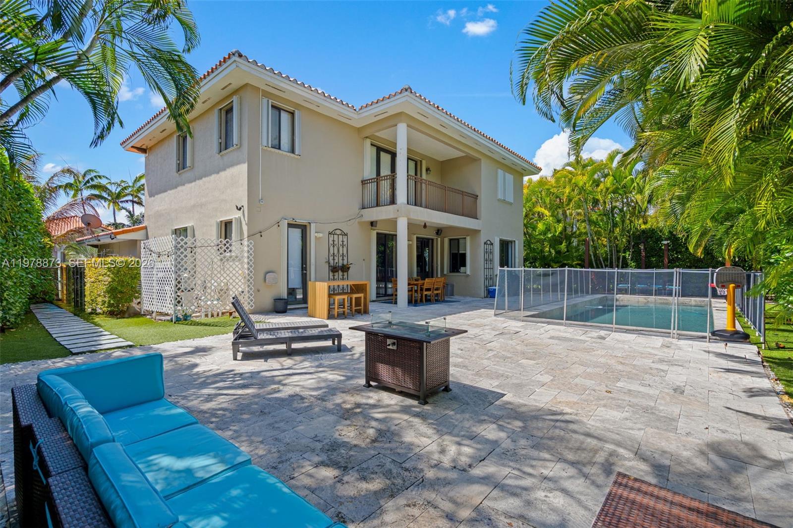 CUTLER CAY - Residential
