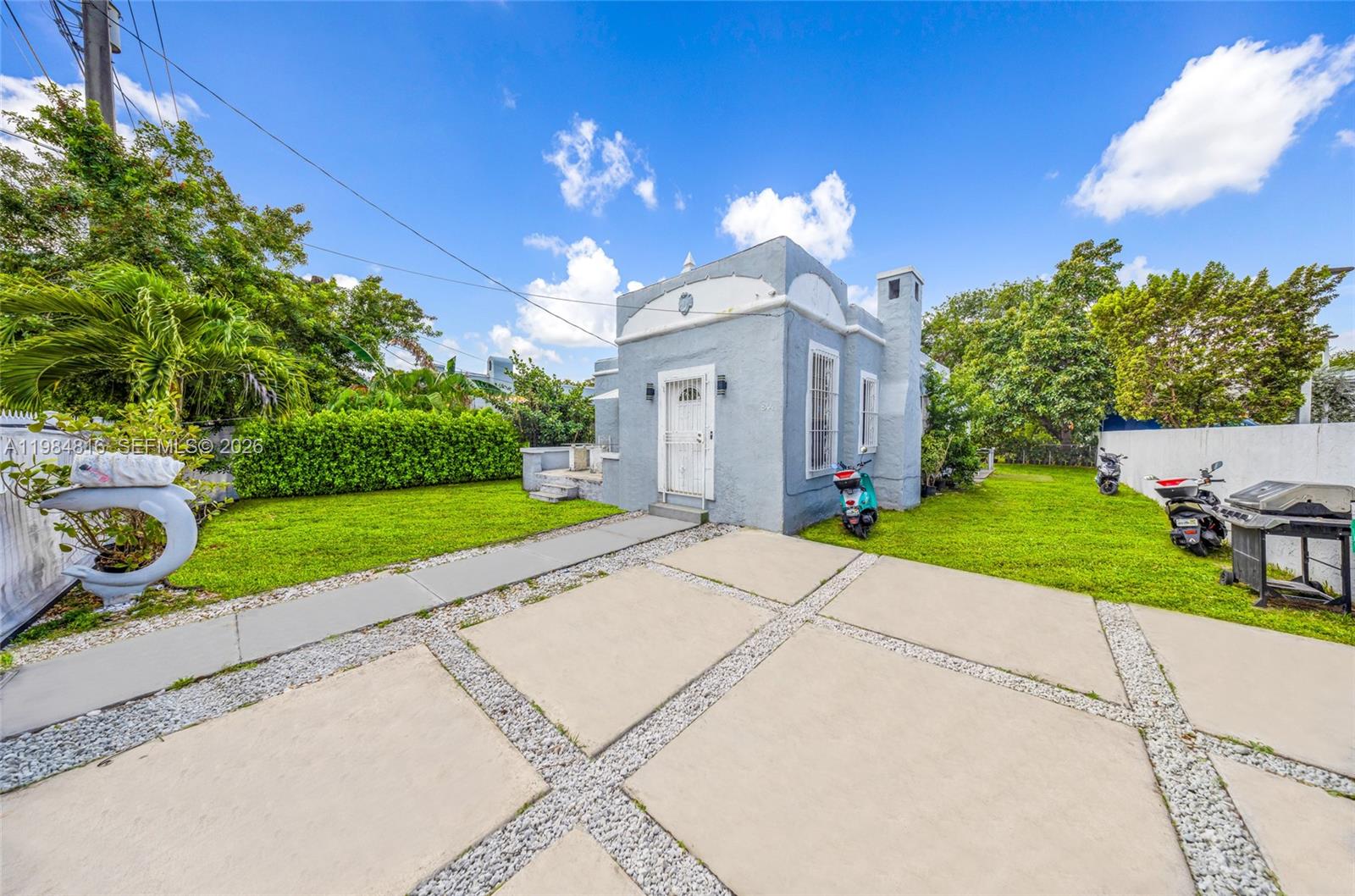 Duplex available, Investment alert in Allapattah’s "WOW" District (West of Wynwood)! This 1924 duplex on an oversized 6,750 SF lot with T4-L Urban Zoning is a premier "land bank" opportunity. Perfect for first-time buyers looking to "house hack"—live in one unit and rent the other to pay your mortgage.

Located in the neighborhood's best pocket, this property sits adjacent to a newer built 11-unit building, proving the massive short-term rental/Airbnb potential. Positioned for rapid appreciation, you can hold for future high-density development or renovate to maximize market rents. Totaling 3 beds/2 baths (1,354 SF), the property features a secure fence and spacious patio. Minutes from Wynwood, Design District, and Downtown. Don't miss the chance to own in Miami’s next big growth hub.