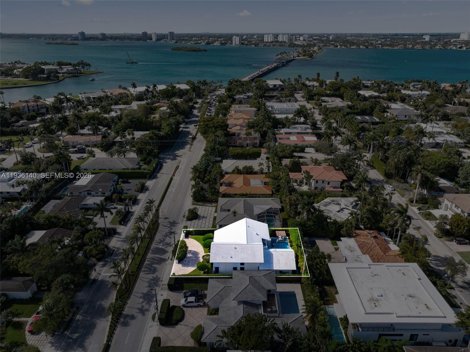 BAY HARBOR ISLAND - Residential