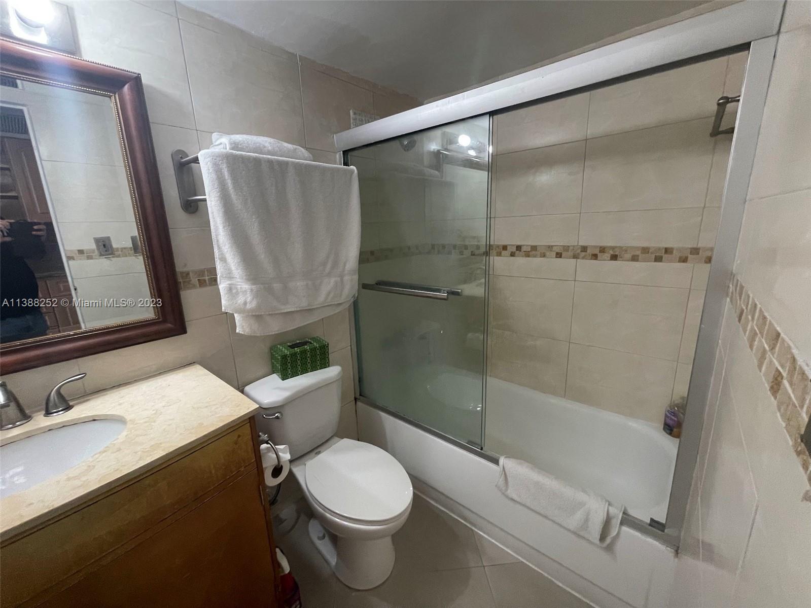 THE AVENTURA BEACH CLUB C - Residential Lease