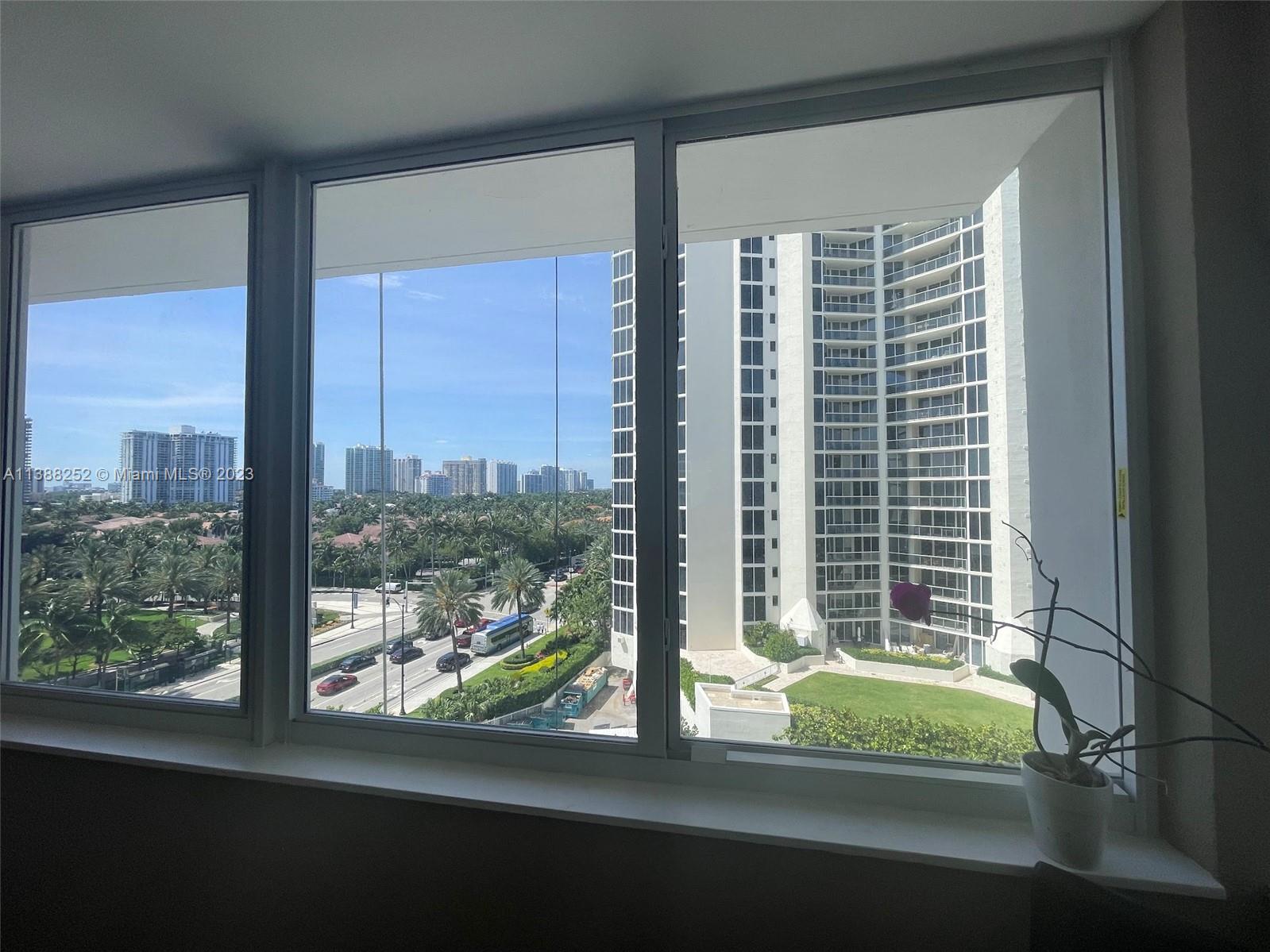 THE AVENTURA BEACH CLUB C - Residential Lease