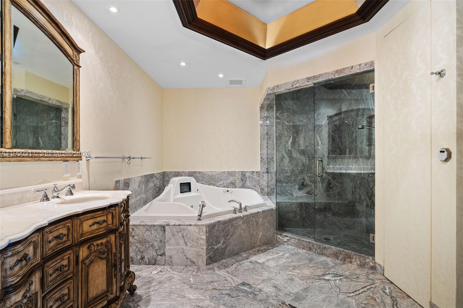 TURNBERRY OCEAN COLONY SO - Residential
