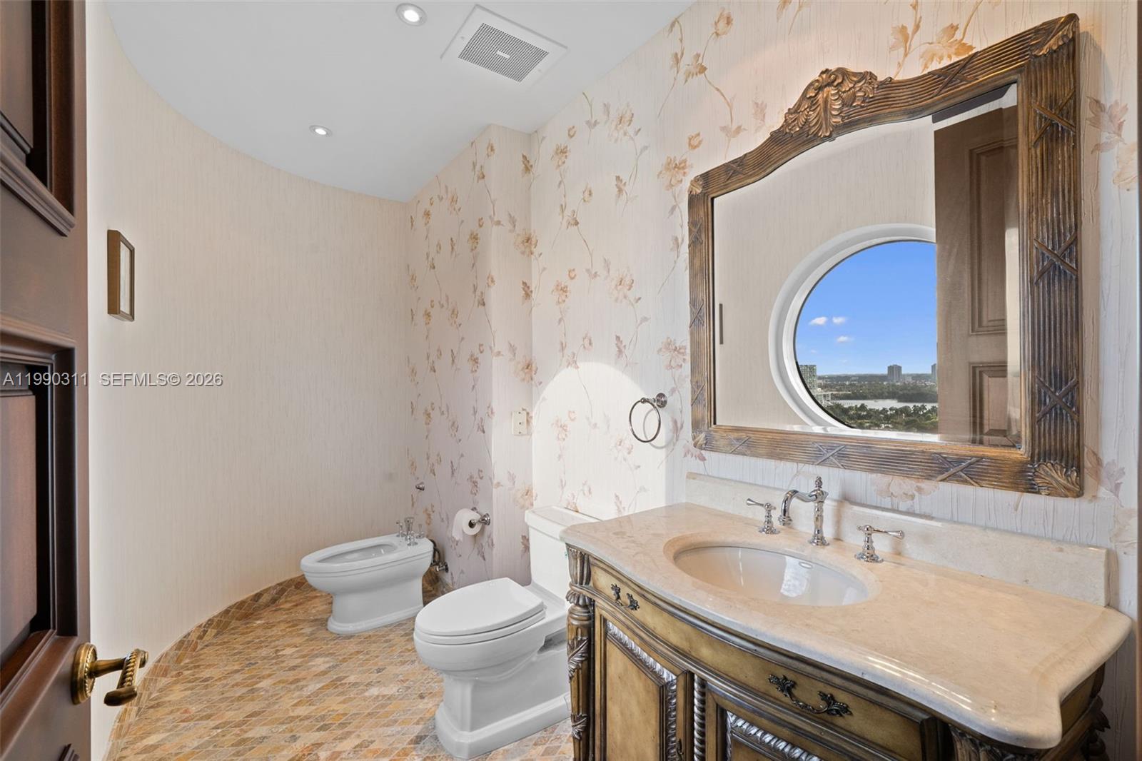 TURNBERRY OCEAN COLONY SO - Residential