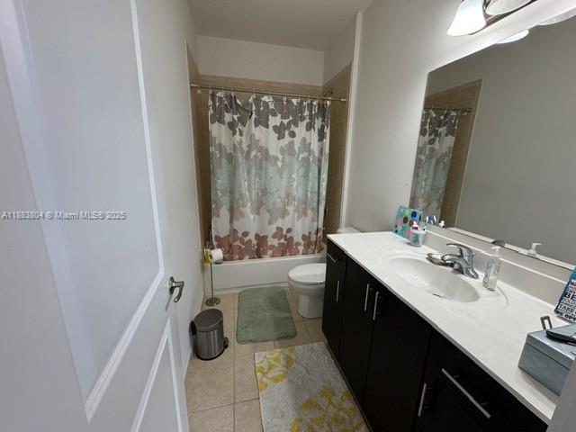OAK HAMMOCK TOWNHOMES SUB - Residential