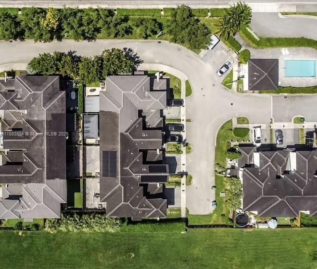 OAK HAMMOCK TOWNHOMES SUB - Residential