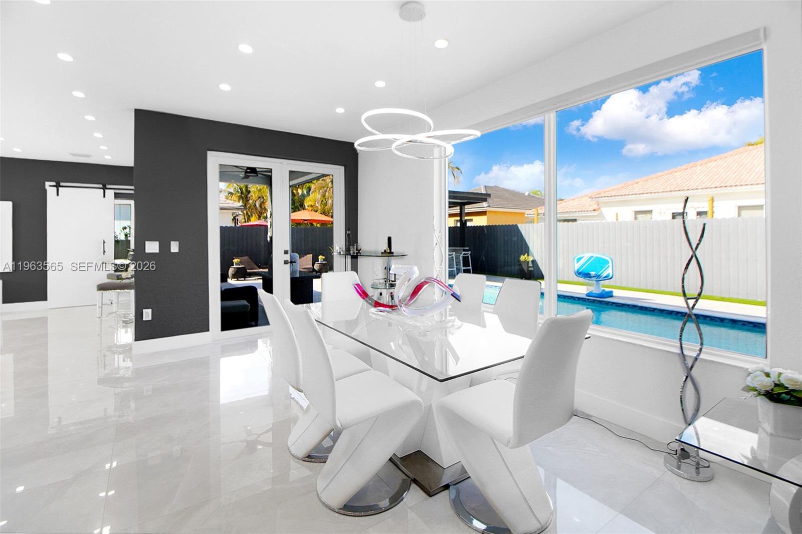 PARADISE REEF - Residential