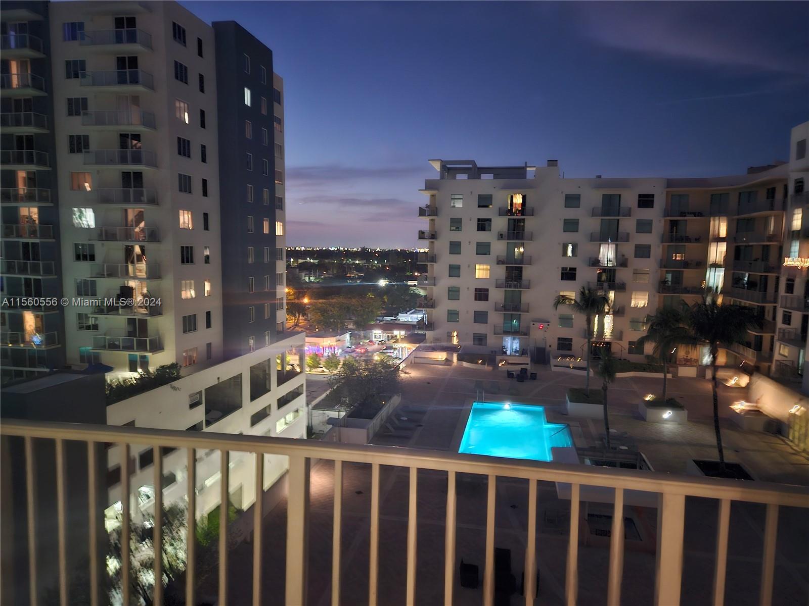HOLLYWOOD STATION RES CON - Residential Lease