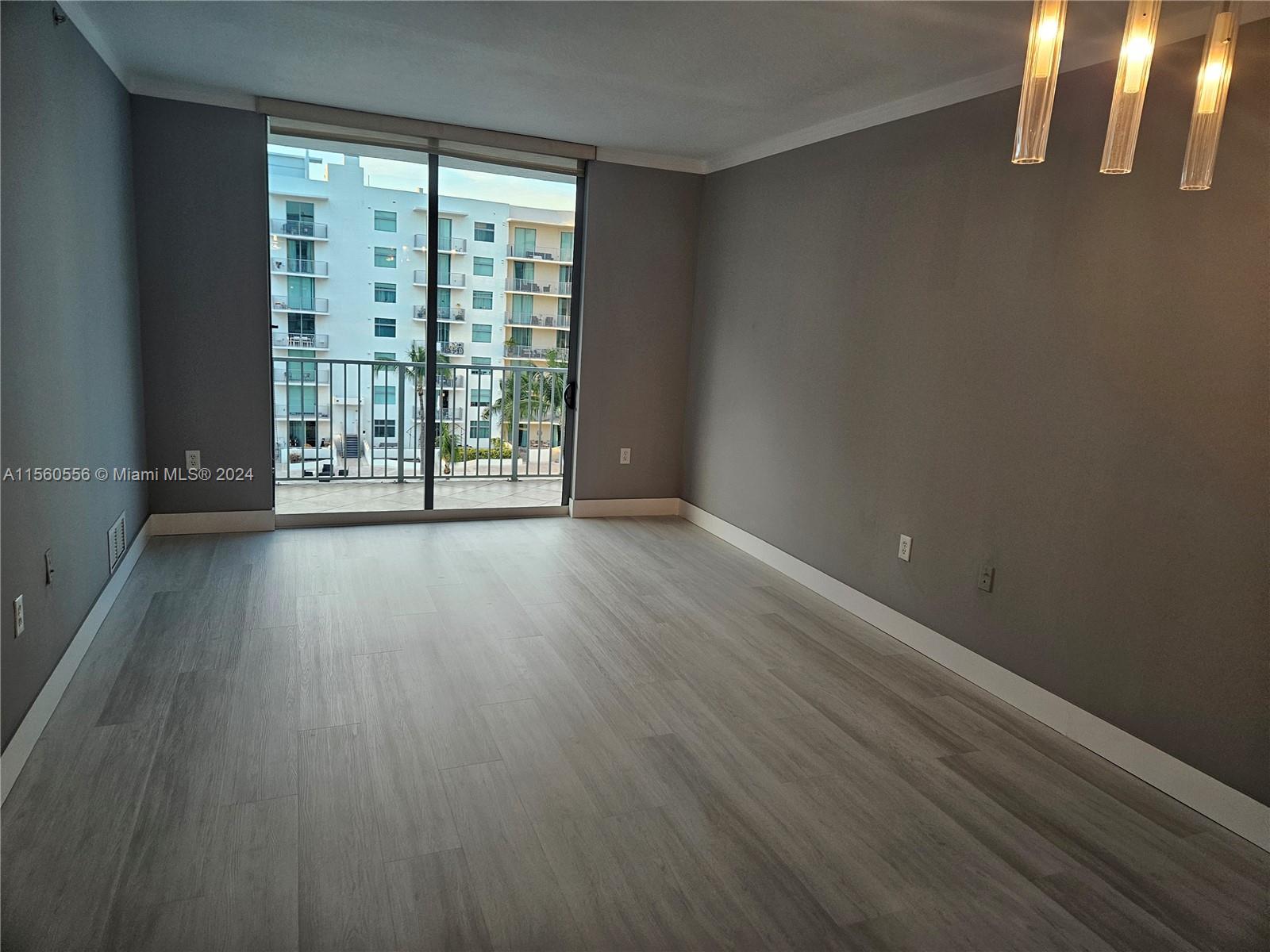 HOLLYWOOD STATION RES CON - Residential Lease