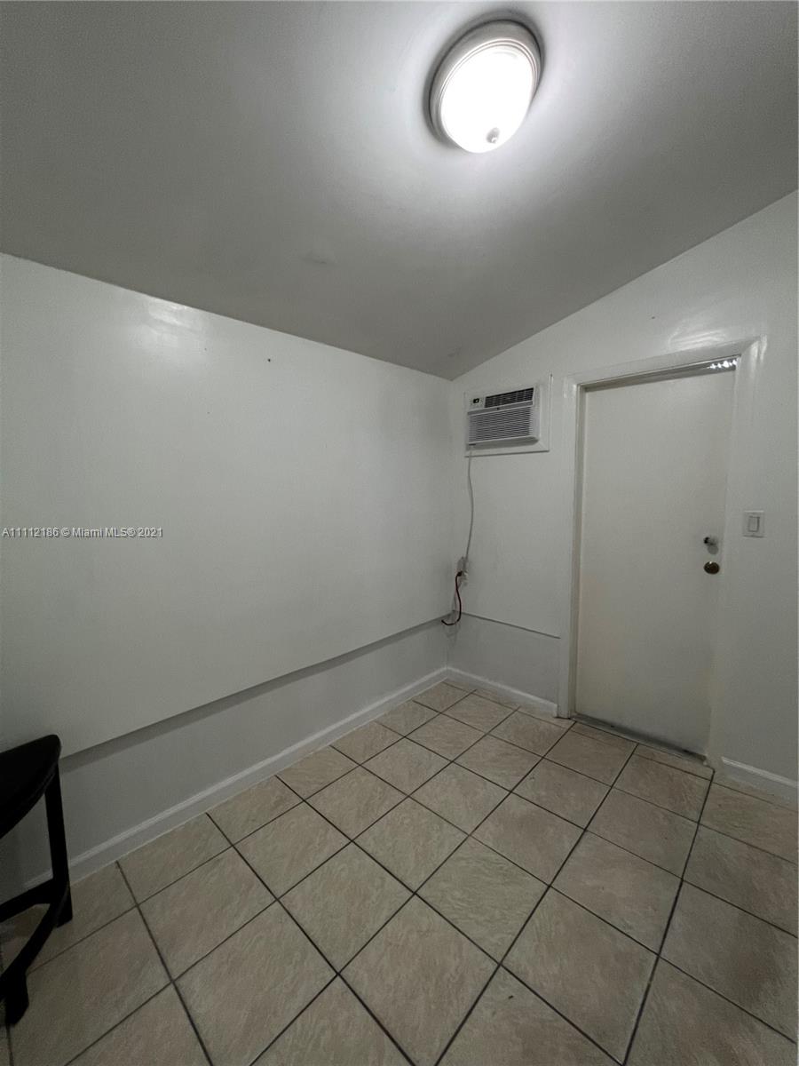 HENRY FORD SUB NO 1 - Residential Lease