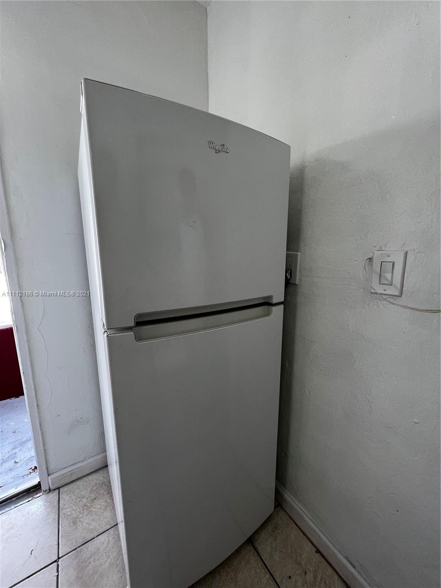 HENRY FORD SUB NO 1 - Residential Lease