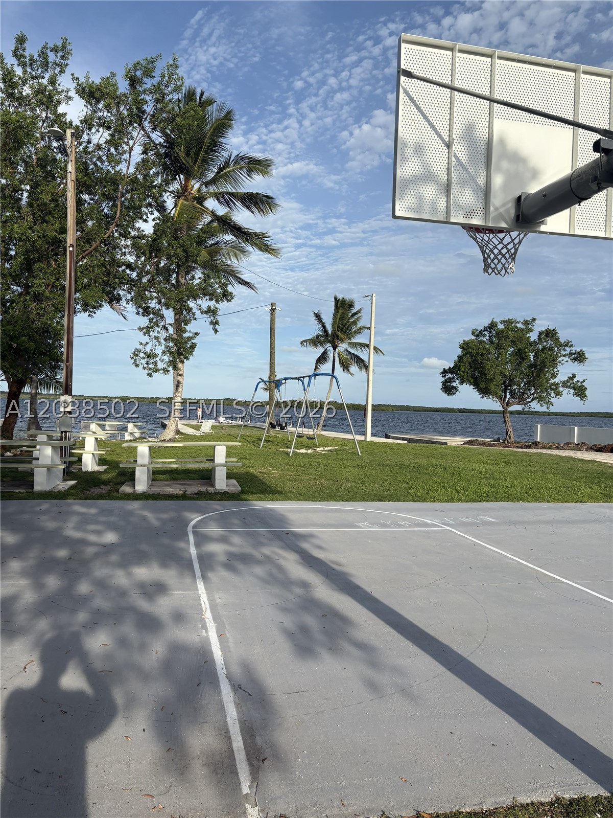 LARGO SOUND PARK - Residential Lease