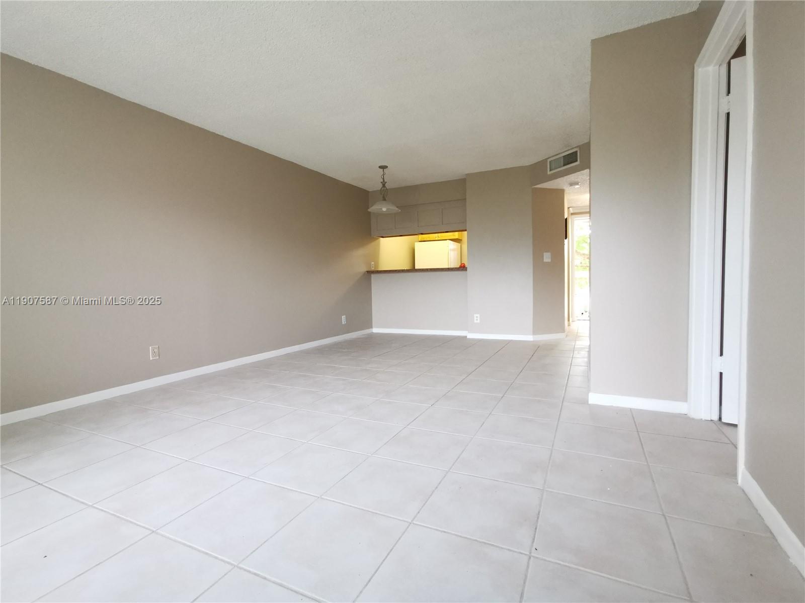LAKEWOOD VILLAGE - Residential Lease