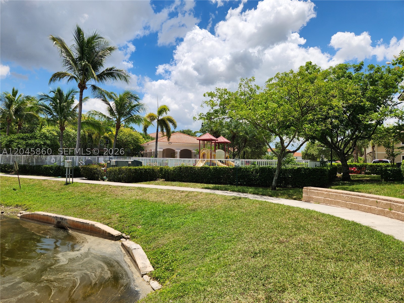 CALABRIA II CONDO - Residential