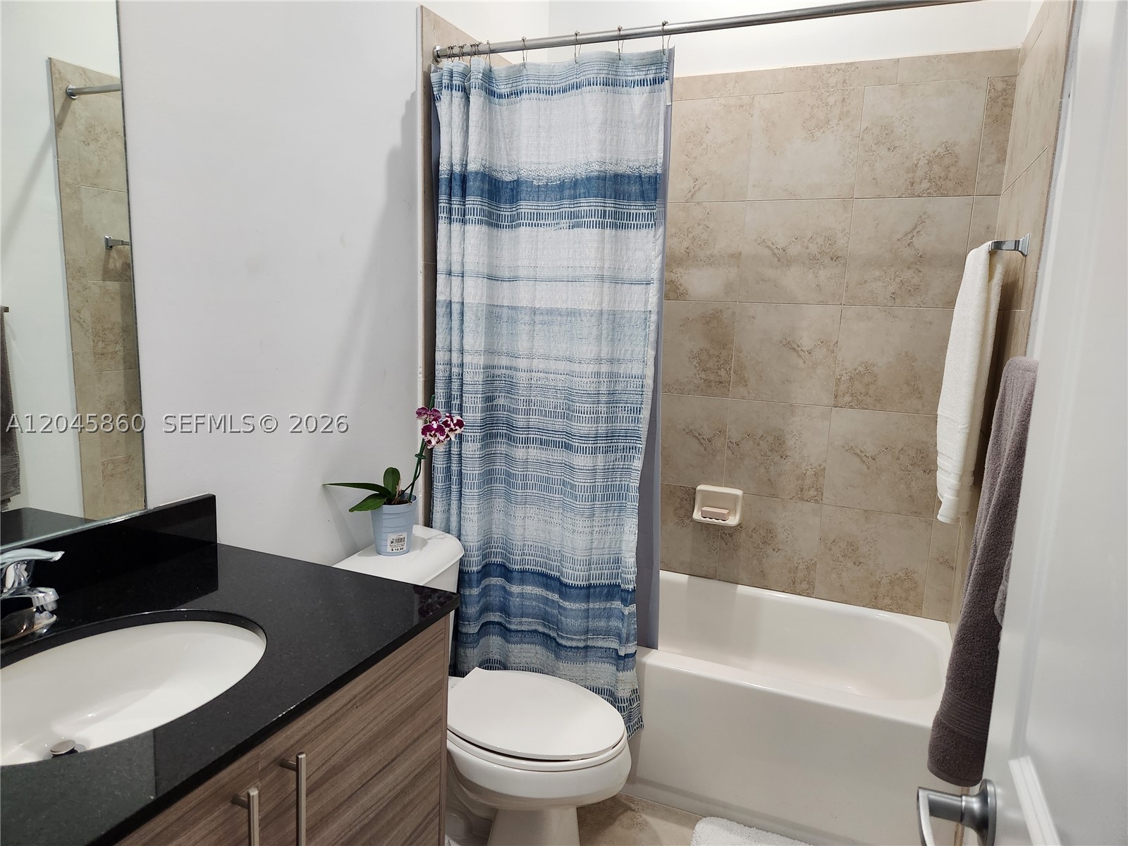 CALABRIA II CONDO - Residential