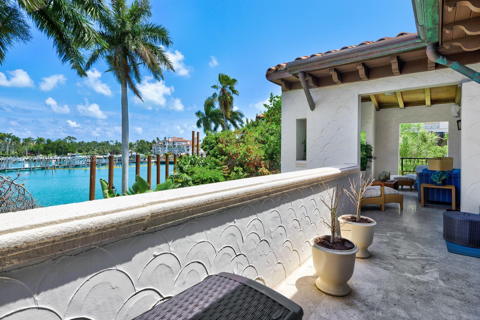 HARBORVIEW AT FISHER ISLA - Residential