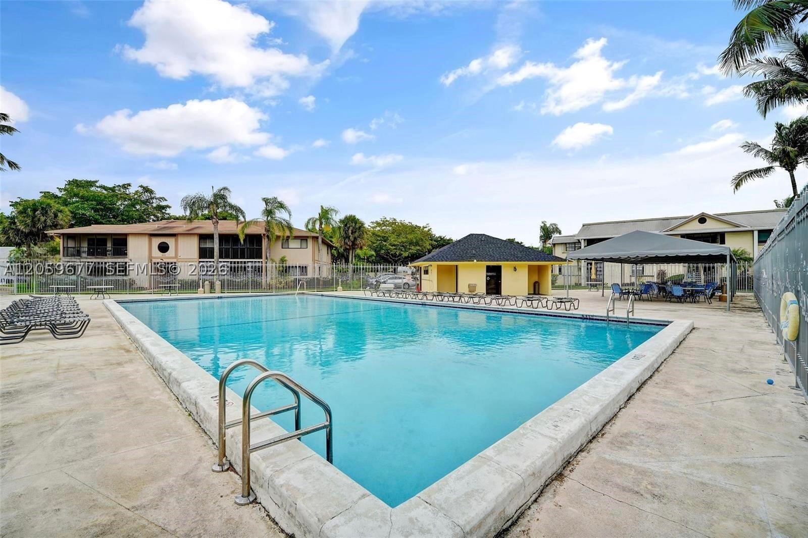 CARMEL AT CALIFORNIA CL CO - Residential