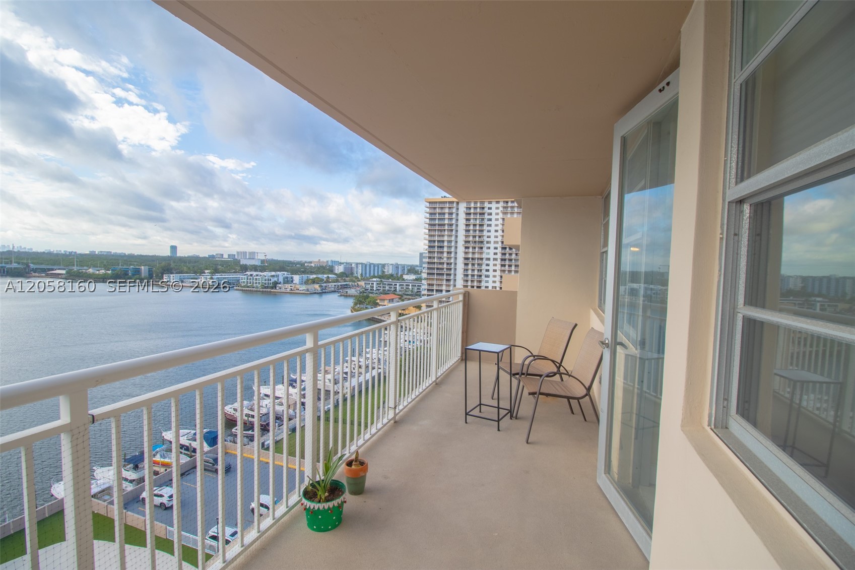 WINSTON TOWERS 100 CONDO - Residential