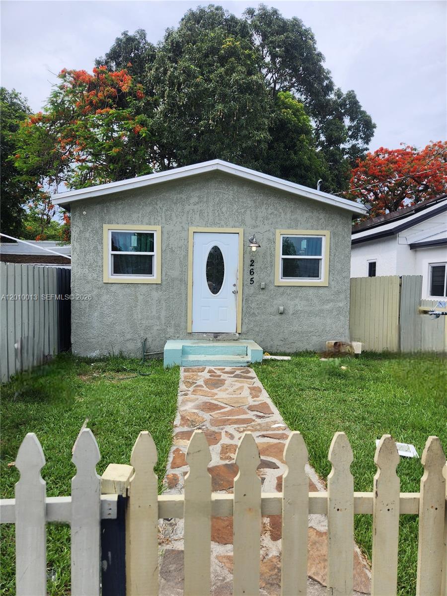 BELLCAMP MANOR - Residential