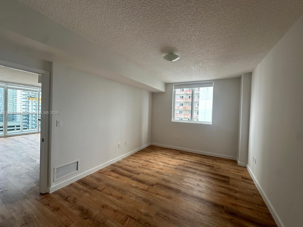 23 BISCAYNE BAY CONDO - Residential Lease