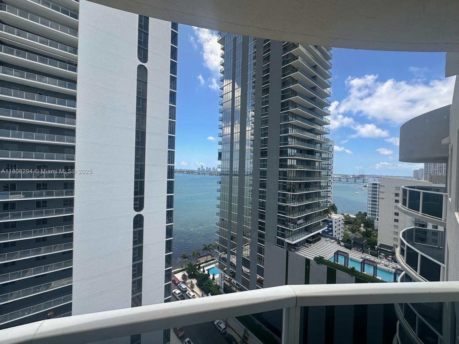 23 BISCAYNE BAY CONDO - Residential Lease
