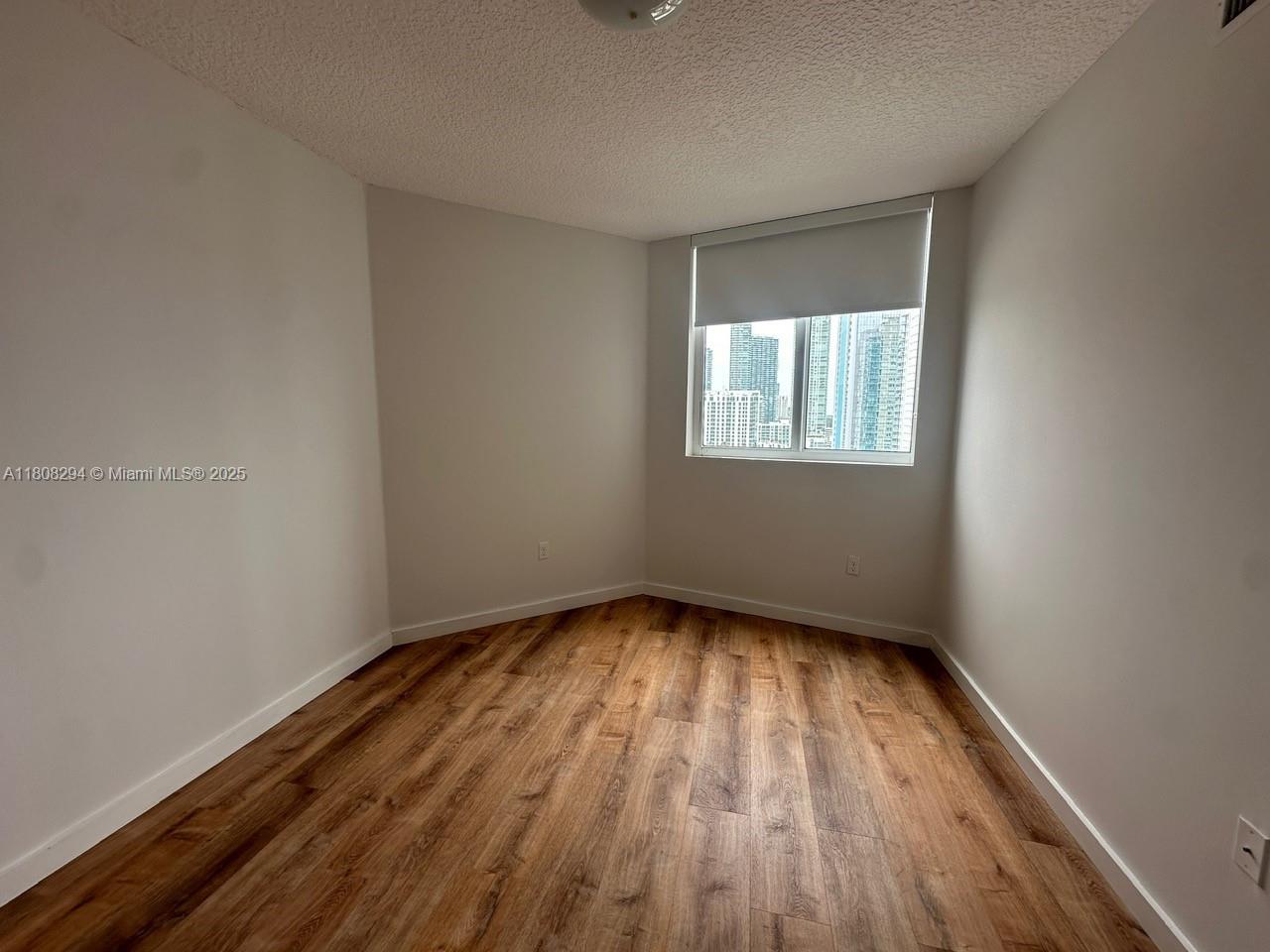 23 BISCAYNE BAY CONDO - Residential Lease