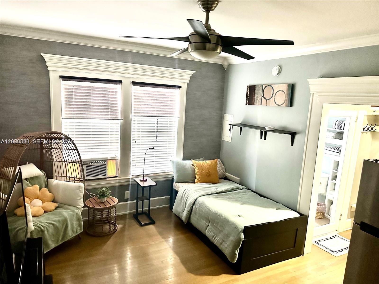MENDOZA CONDO - Residential
