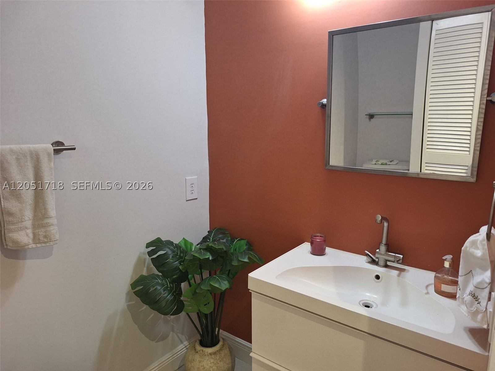 DORAL GREENS - Residential Lease