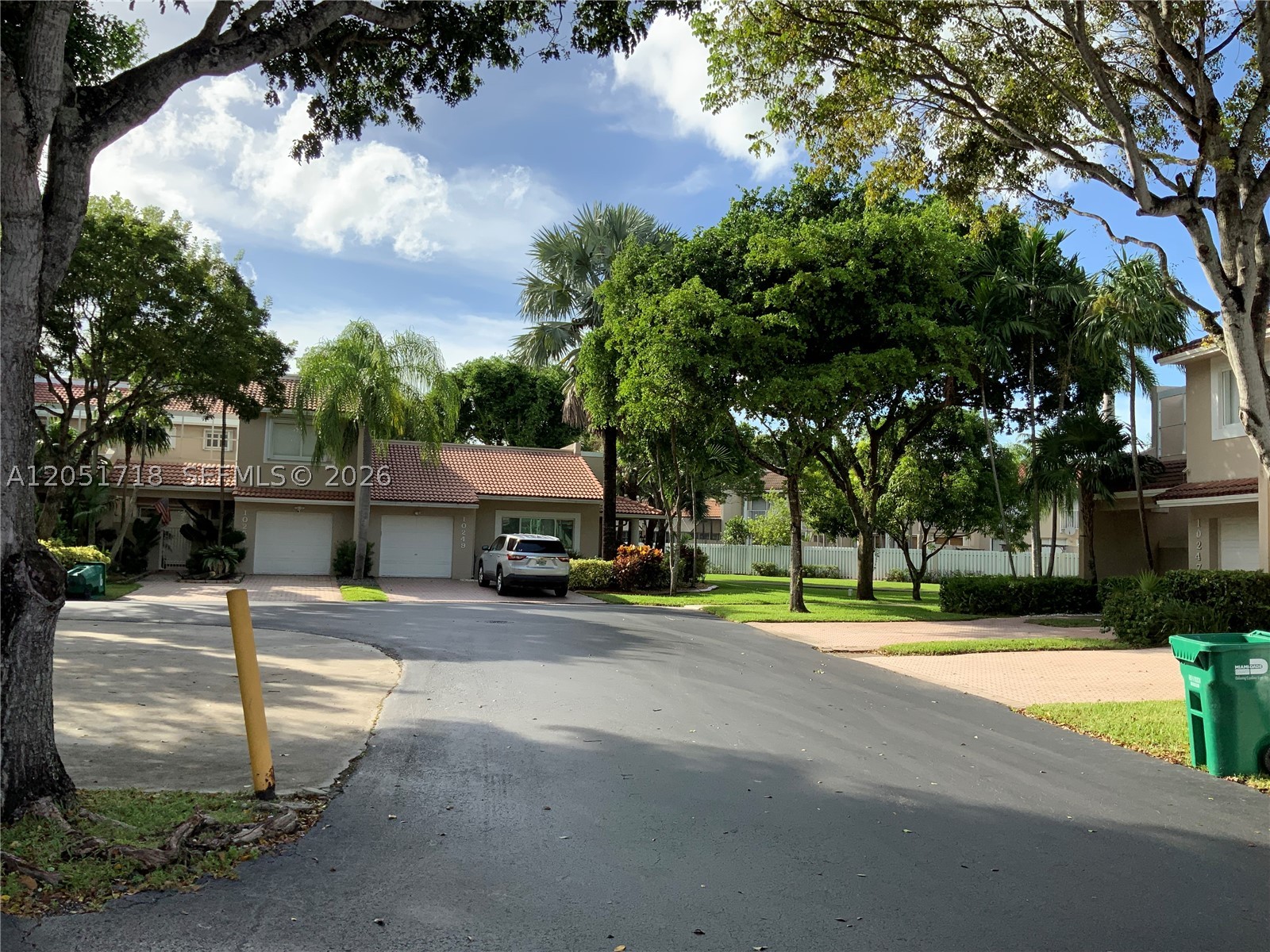 DORAL GREENS - Residential Lease