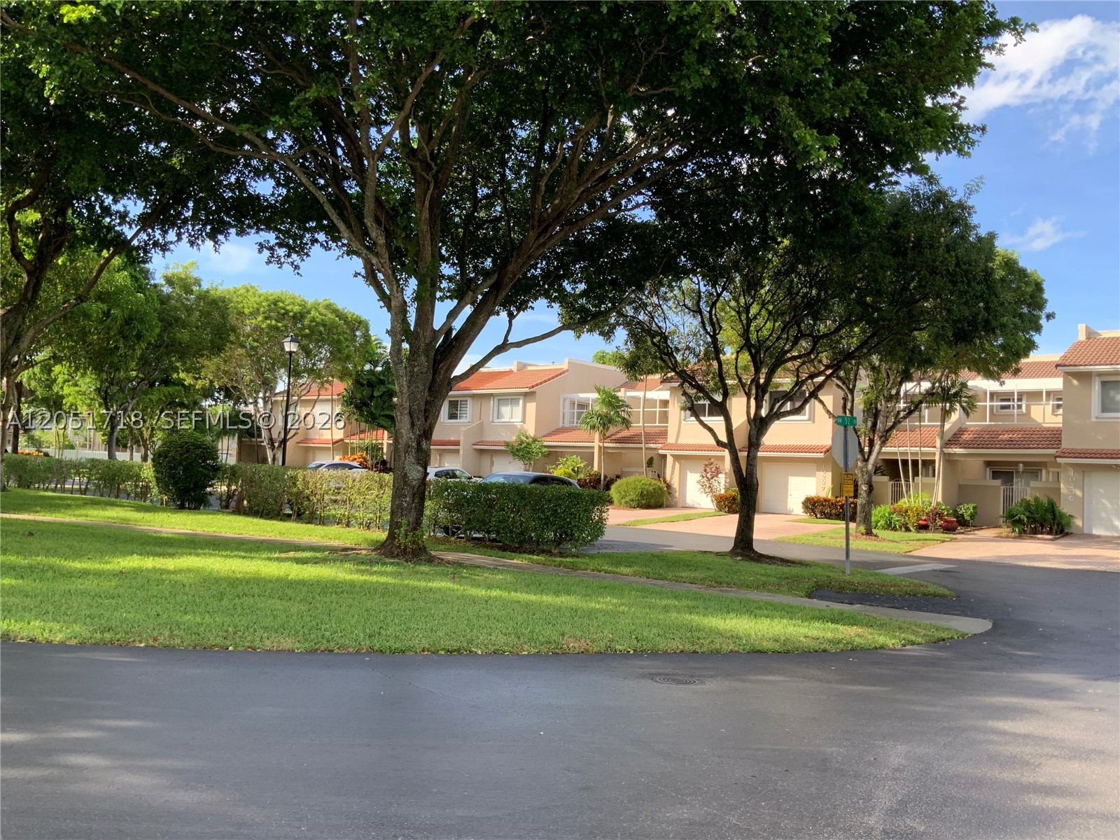 DORAL GREENS - Residential Lease