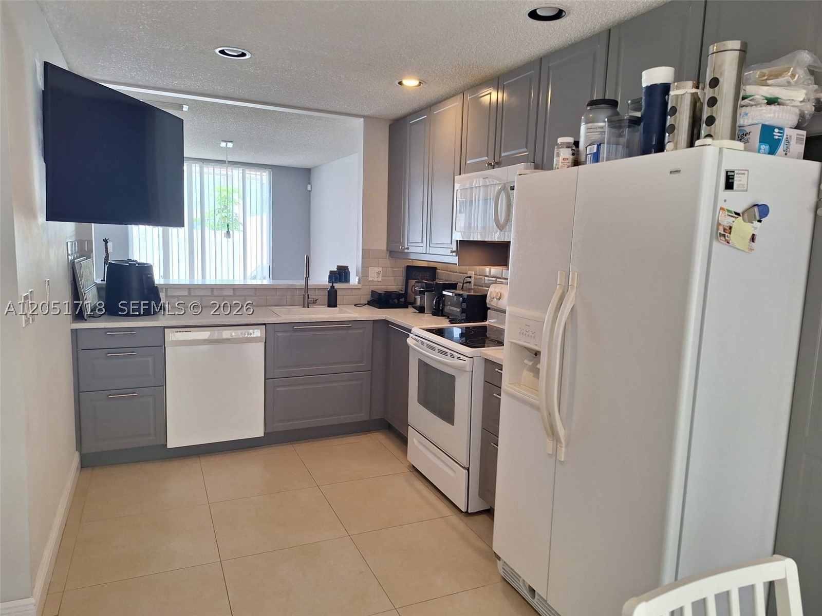 DORAL GREENS - Residential Lease