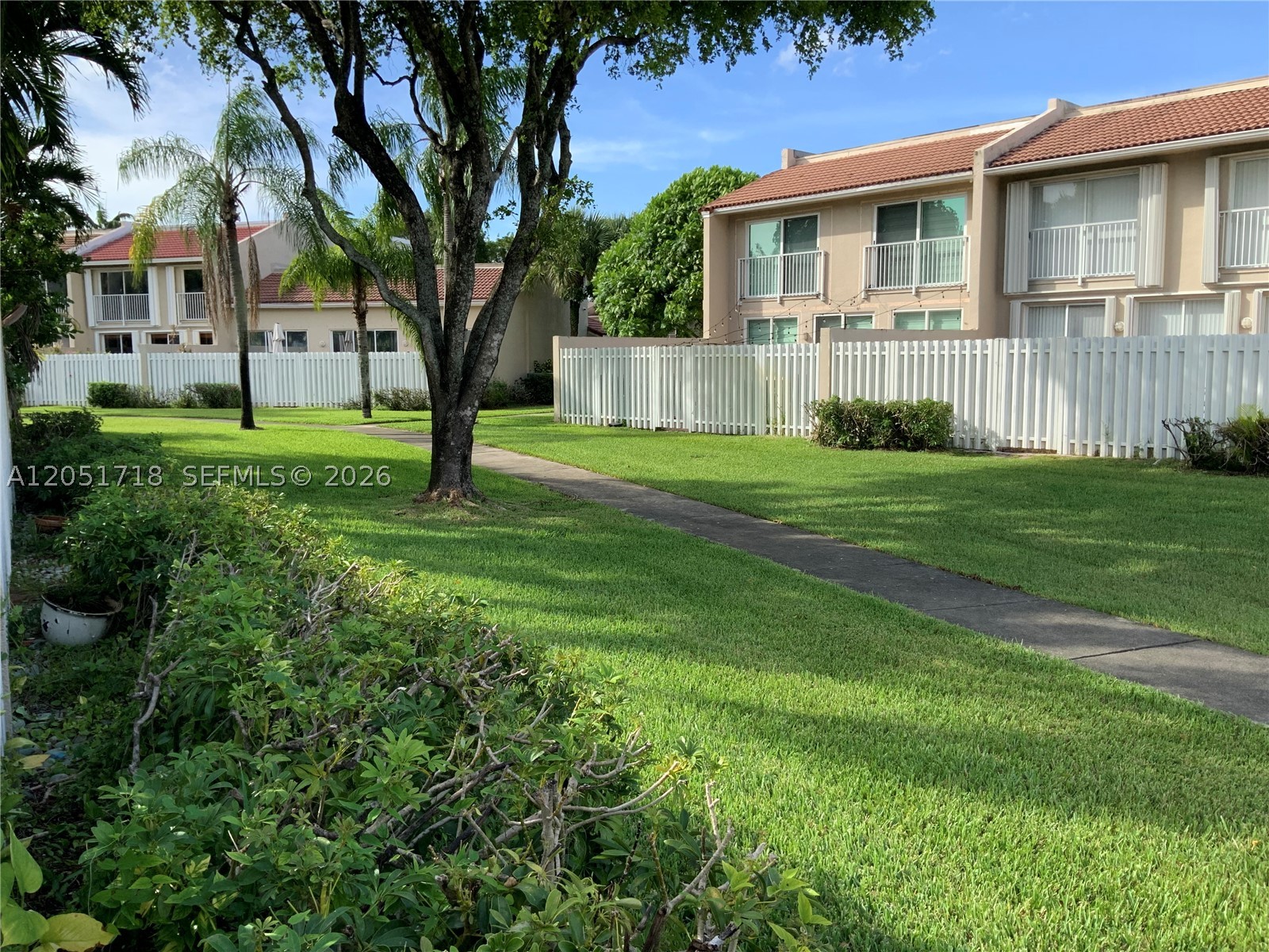 DORAL GREENS - Residential Lease