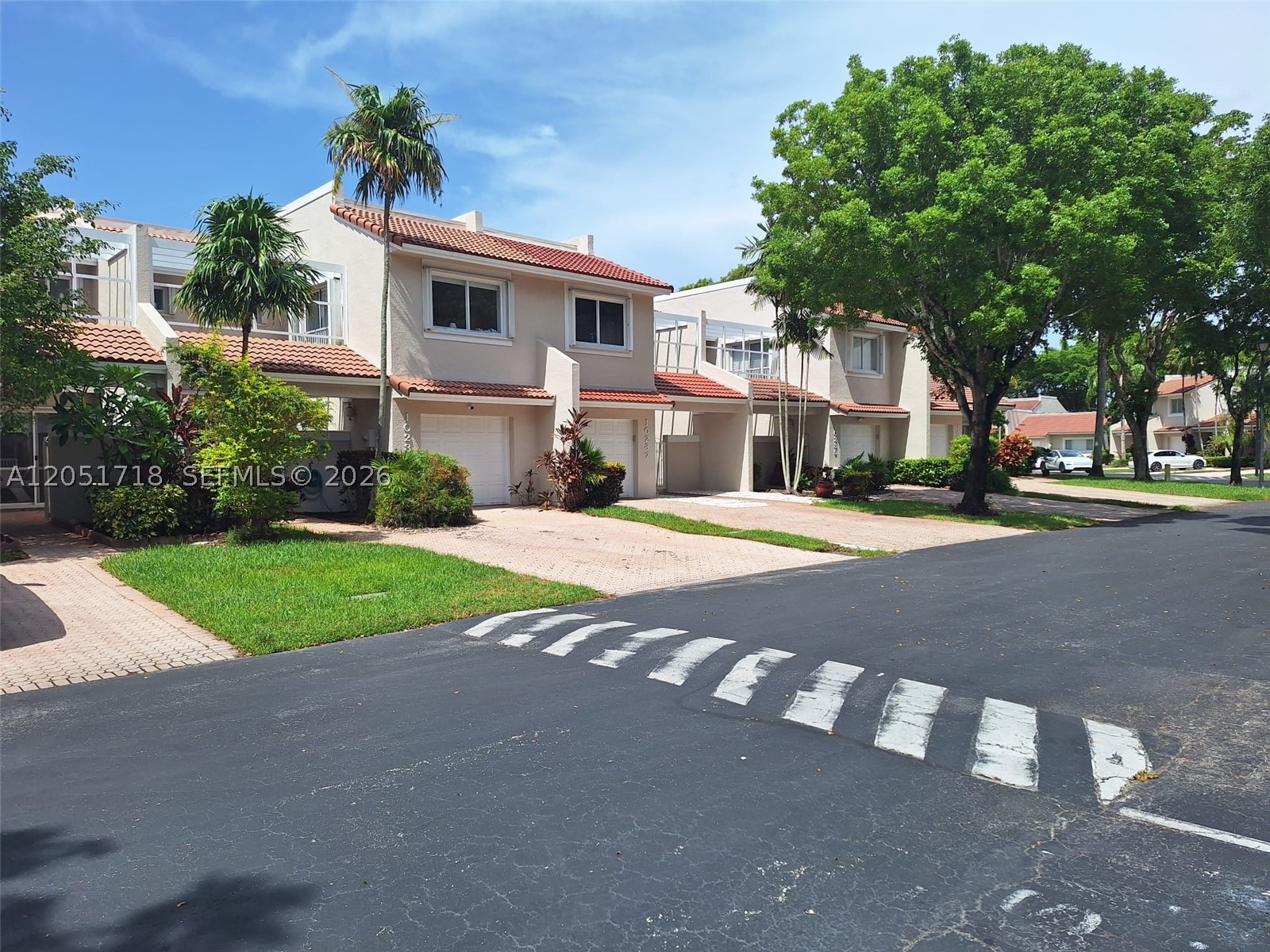 DORAL GREENS - Residential Lease