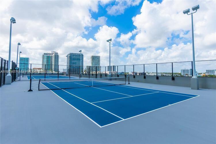 ONE PARAISO CONDO - Residential