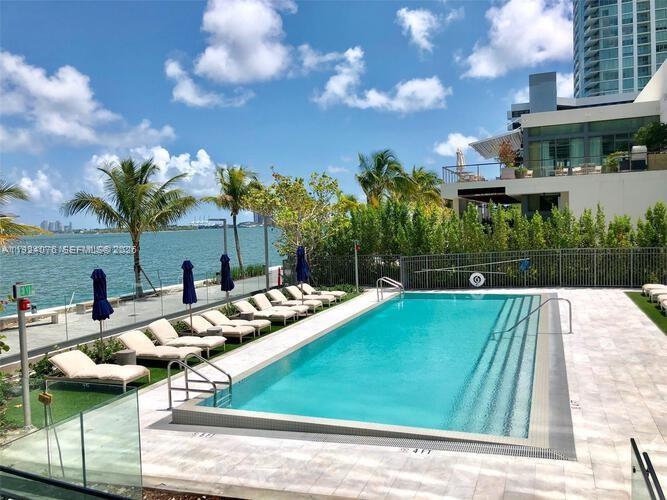 ONE PARAISO CONDO - Residential