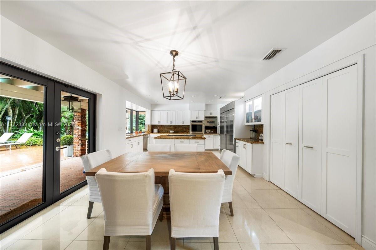 PINECREST GROVE - Residential