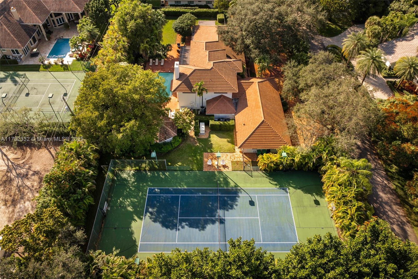 PINECREST GROVE - Residential