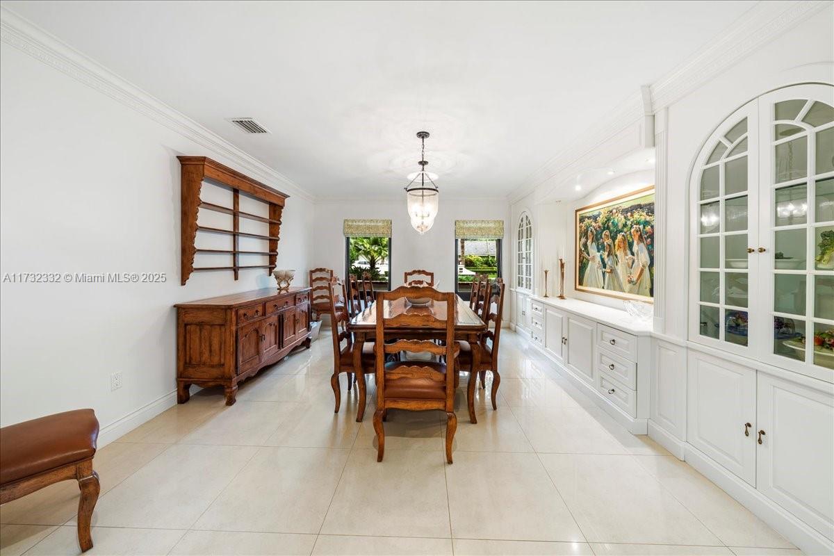 PINECREST GROVE - Residential