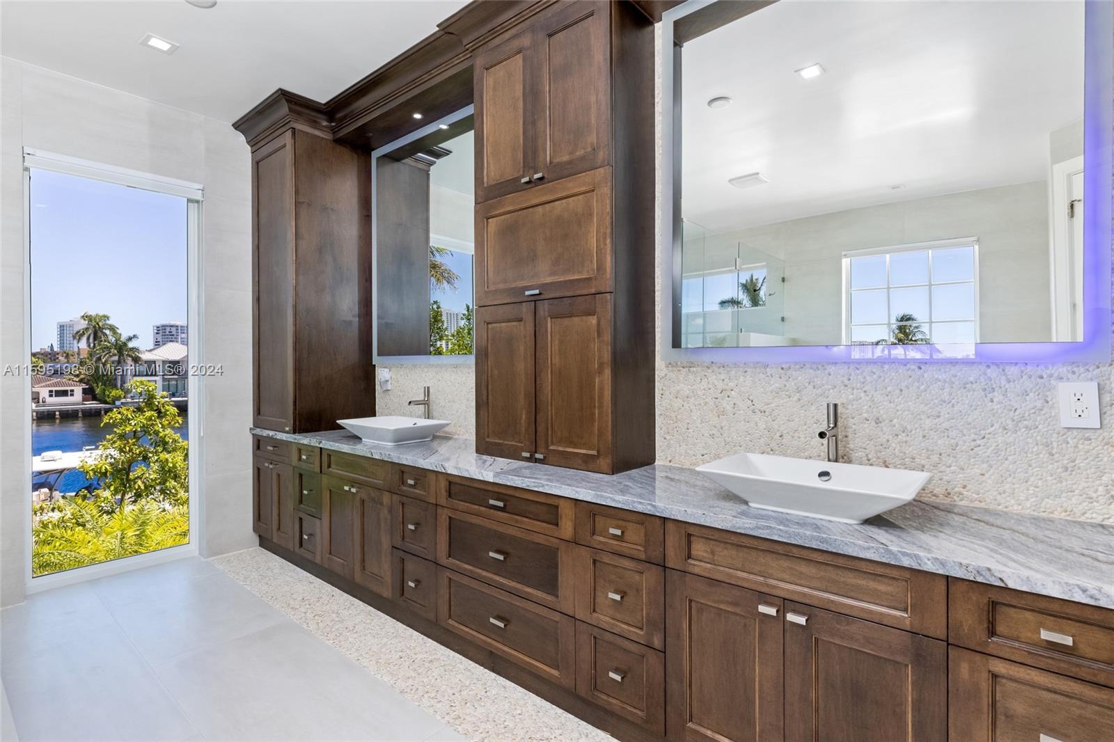 POMPANO ISLES SEC - Residential
