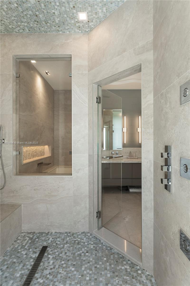 BELLAMARE @ WILLIAMS ISLA - Residential