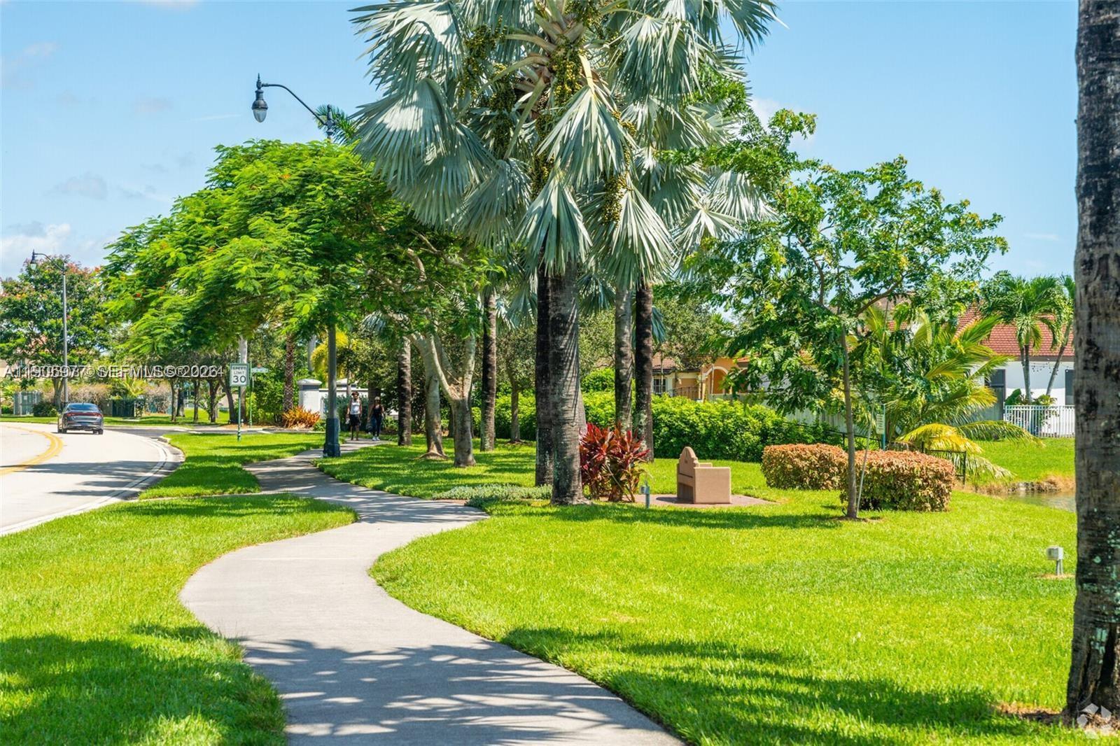 MARBELLA BAY - Residential