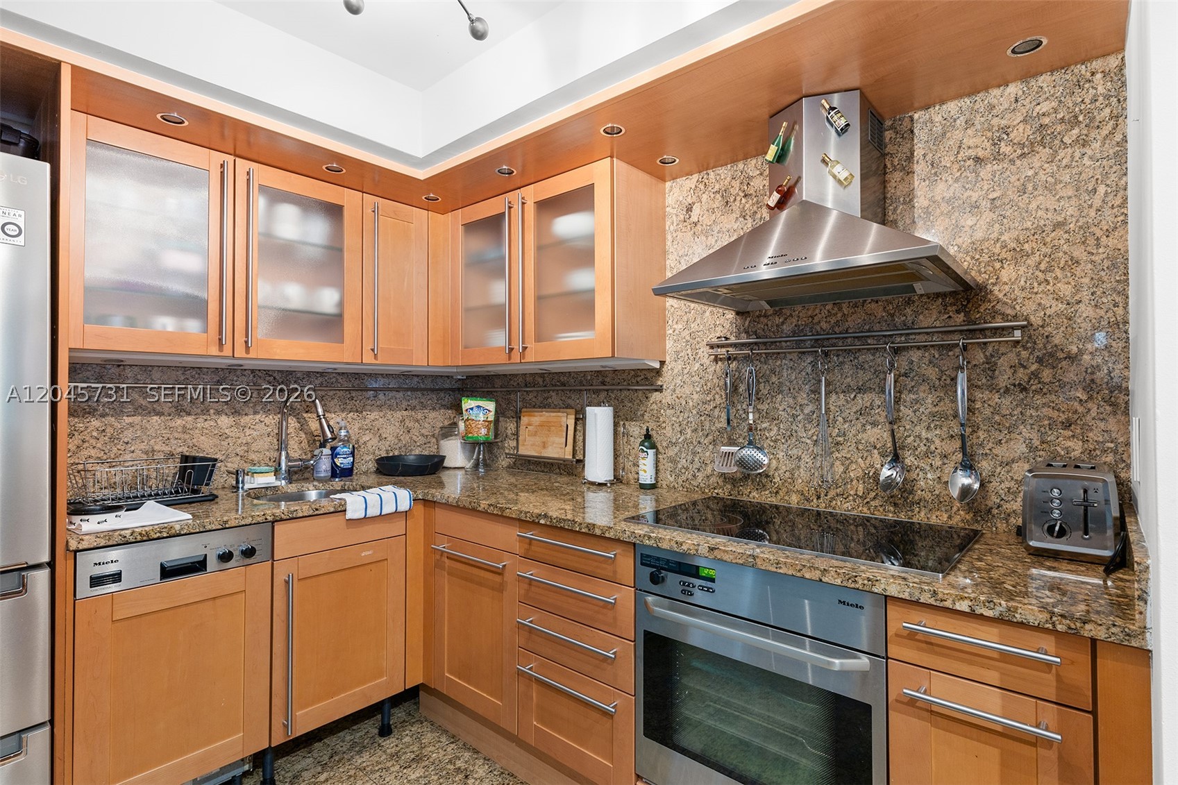 PARC PLAZA CONDO - Residential