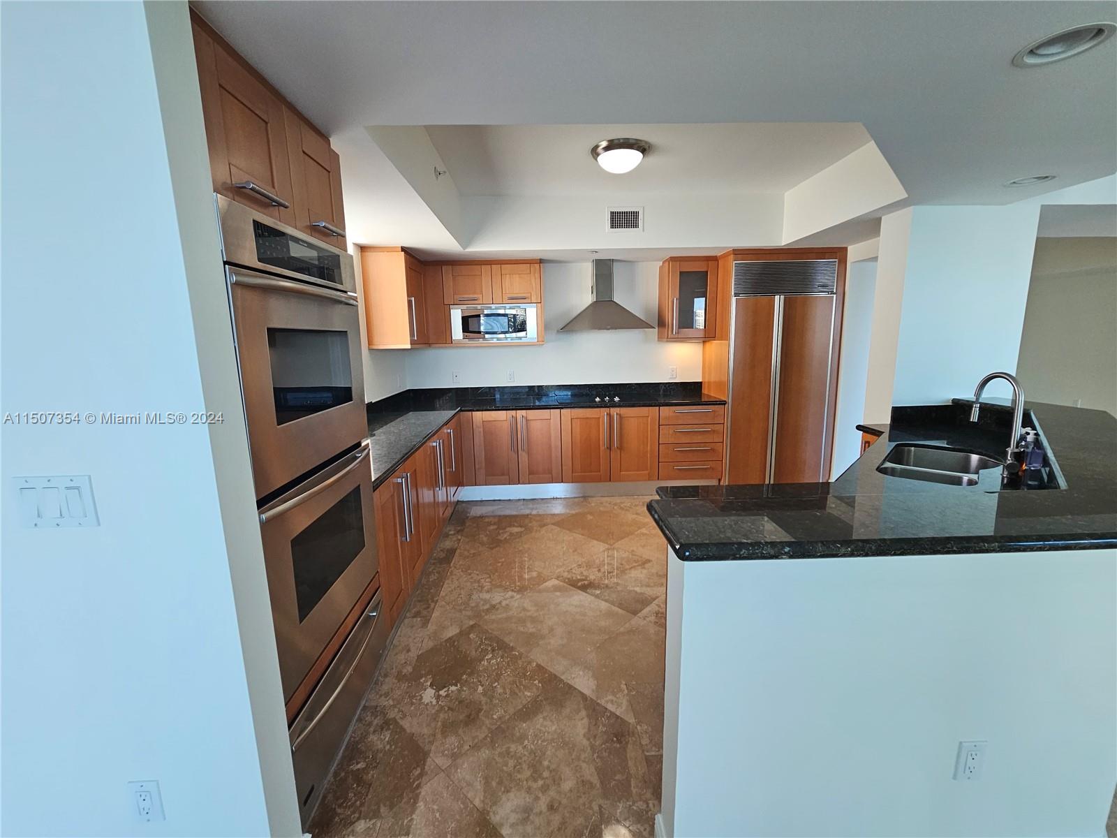 THE PENINSULA II CONDO - Residential Lease