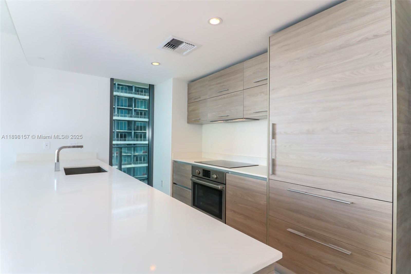 1300 S MIAMI AVENUE CONDO - Residential