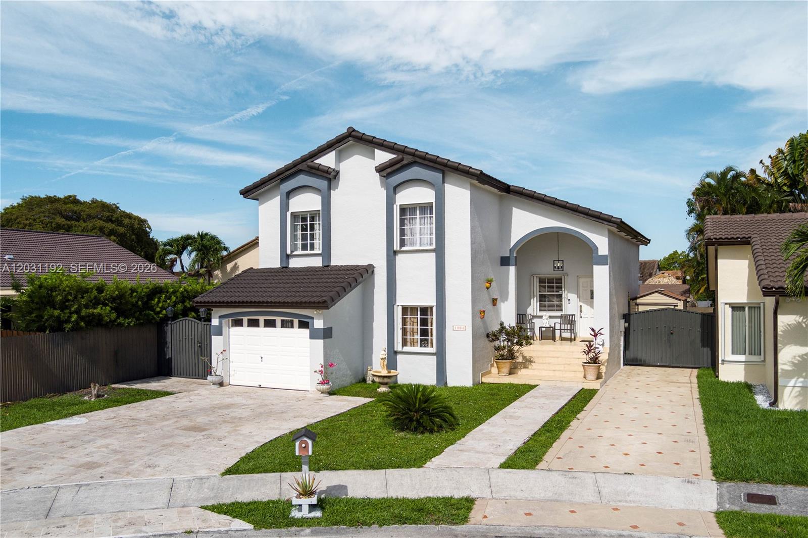 RIVIERA WEST - Residential