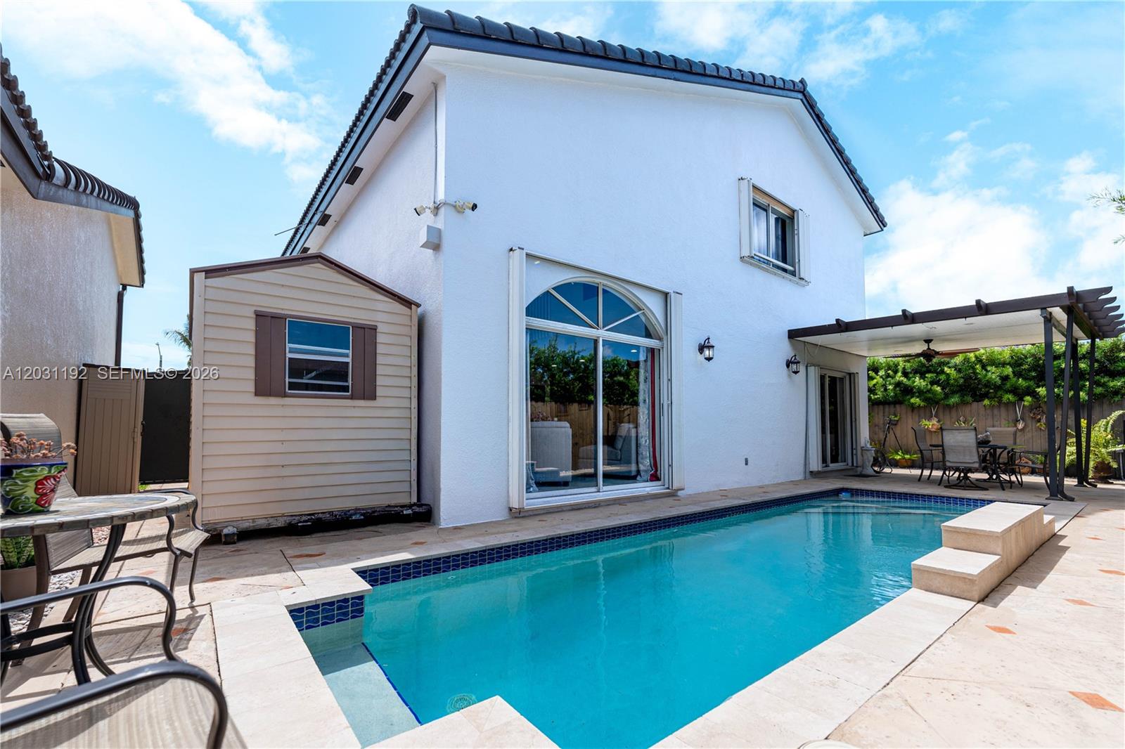 RIVIERA WEST - Residential