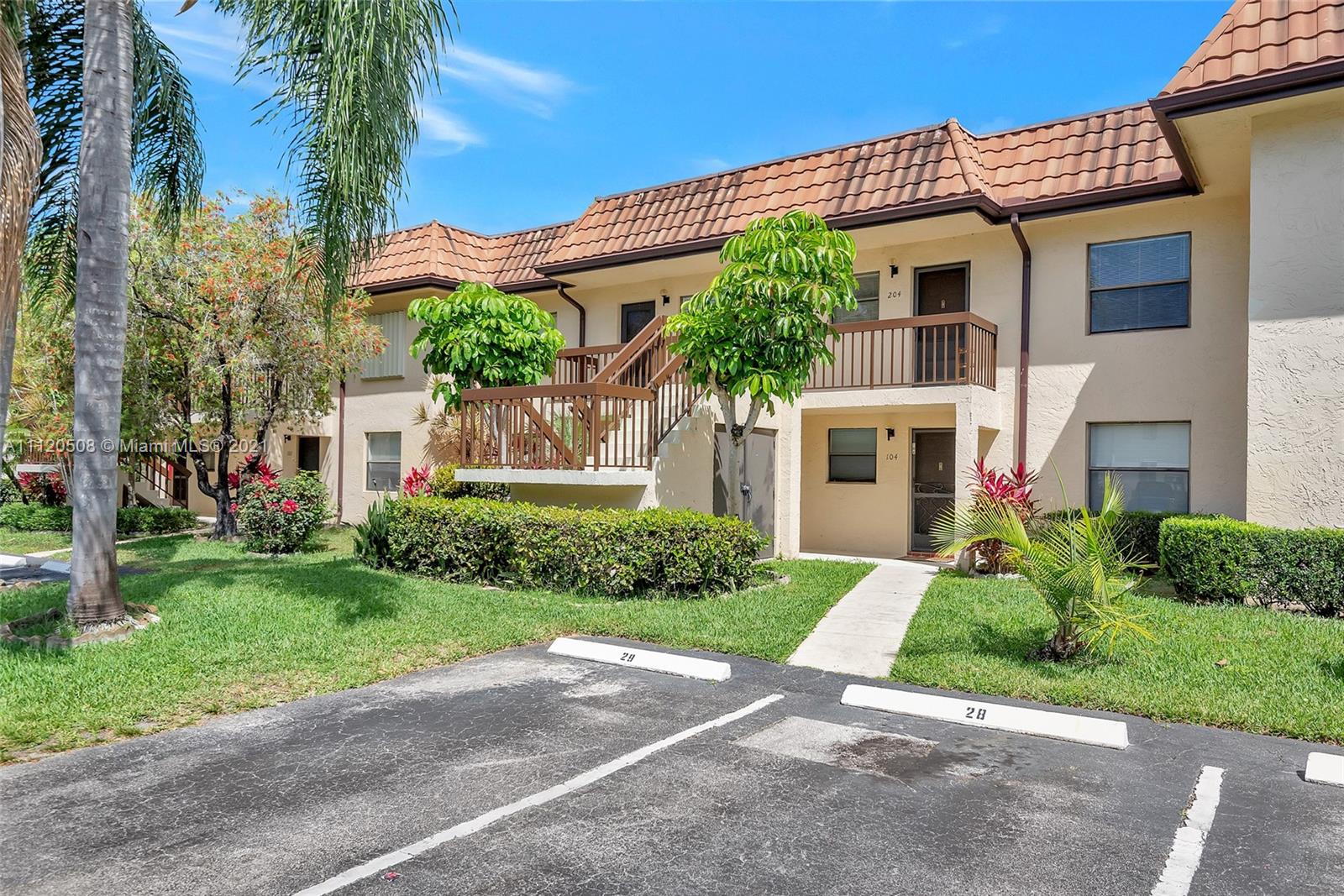 LUCERNE LAKES GOLF COLONY - Residential