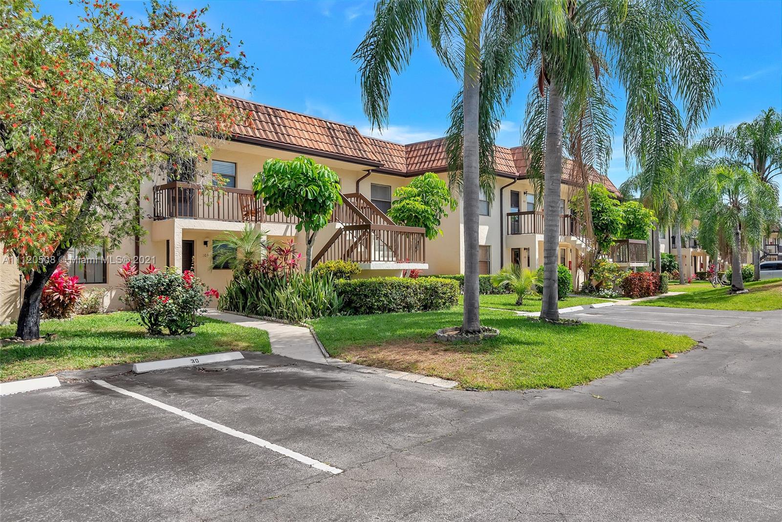 LUCERNE LAKES GOLF COLONY - Residential