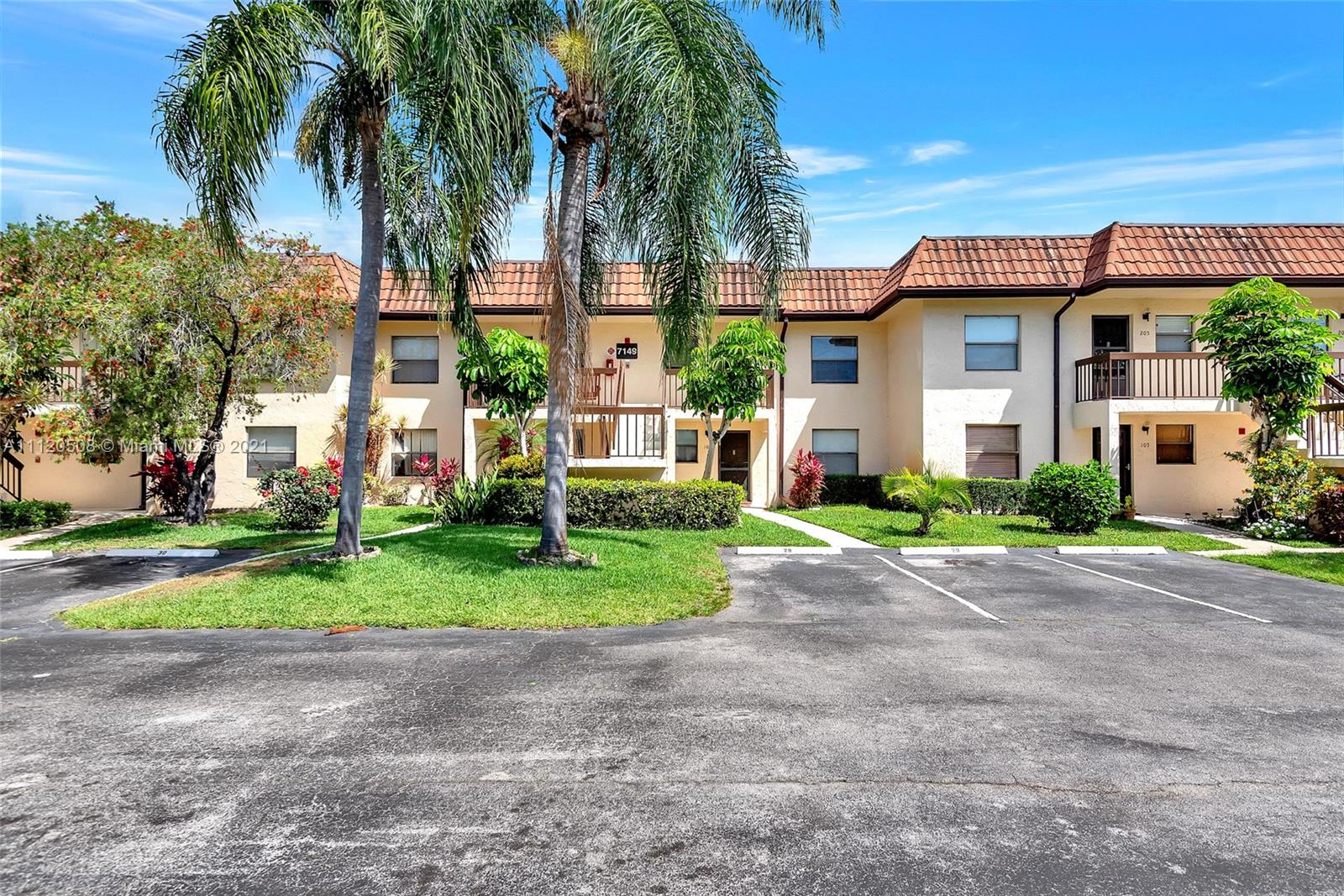 LUCERNE LAKES GOLF COLONY - Residential