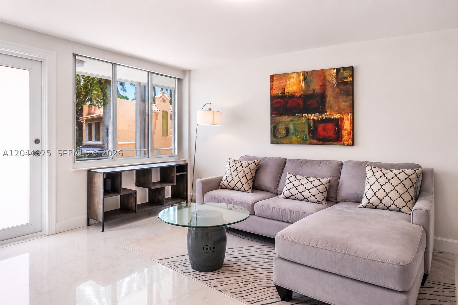 ISLAND CLUB OF SOUTH BEACH - Residential