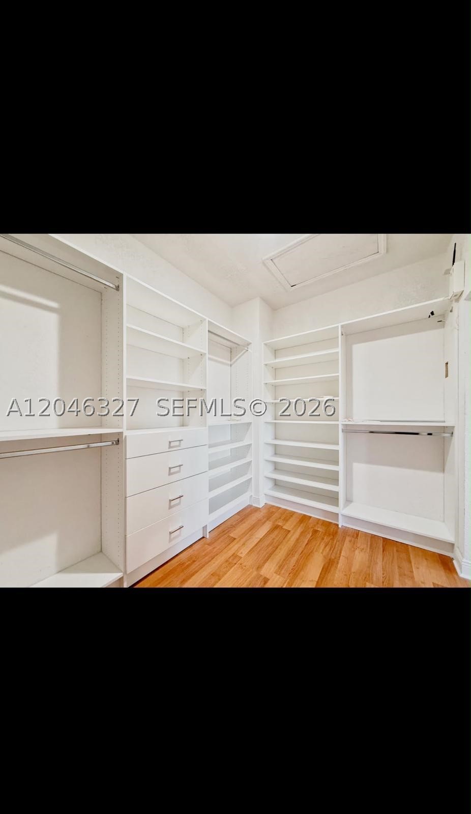 RAULS PLACE AT OASIS - Residential